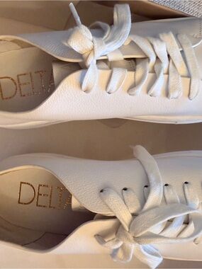 DELTA Women's White Leather Sneakers - Classic Low-Top Lace-Up